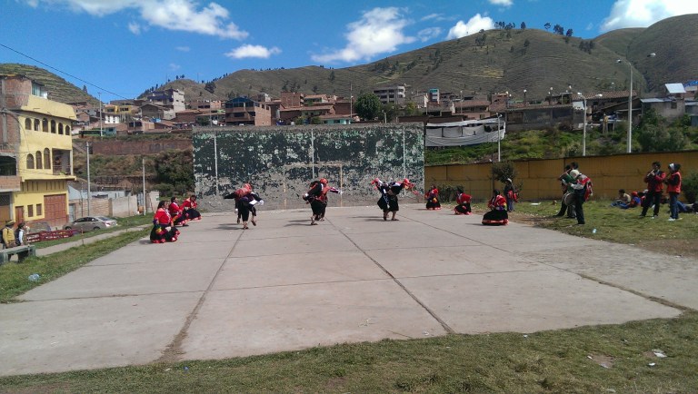 I ran into this group practicing traditional dance while I was in a more local part of town.  They keep traditions alive there!